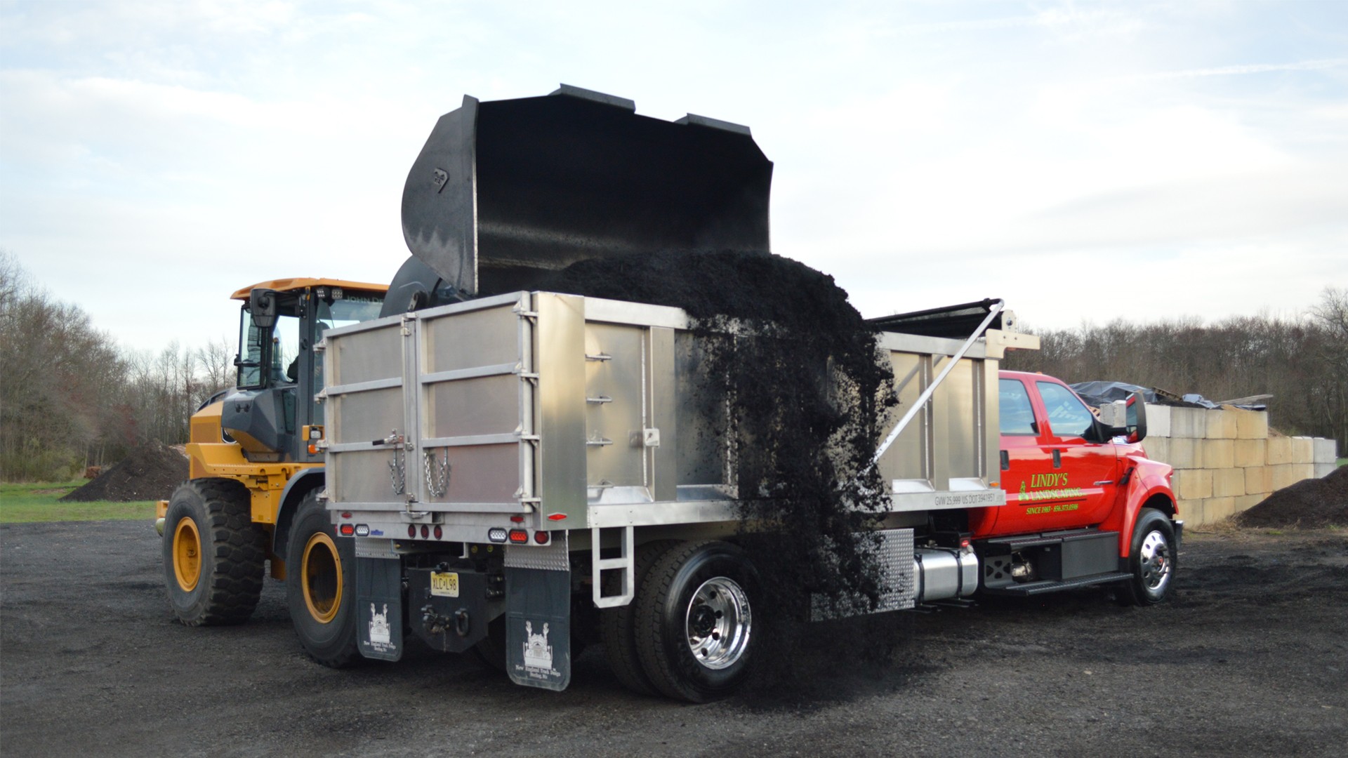 Fresh Mulching Placement In Haddonfield, NJ Lindy's Landscaping of